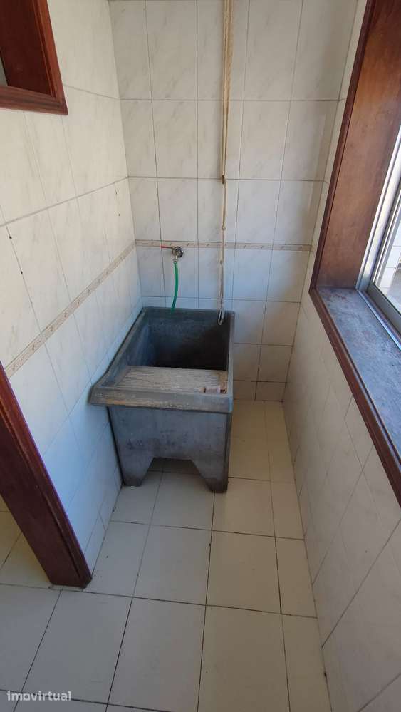 Apartamento T2 com Lavandaria e Cozinha Separada - Grande imagem: 4/8