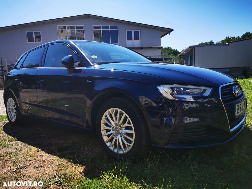 Audi A3 2.0 TDI Stronic Attraction - 8