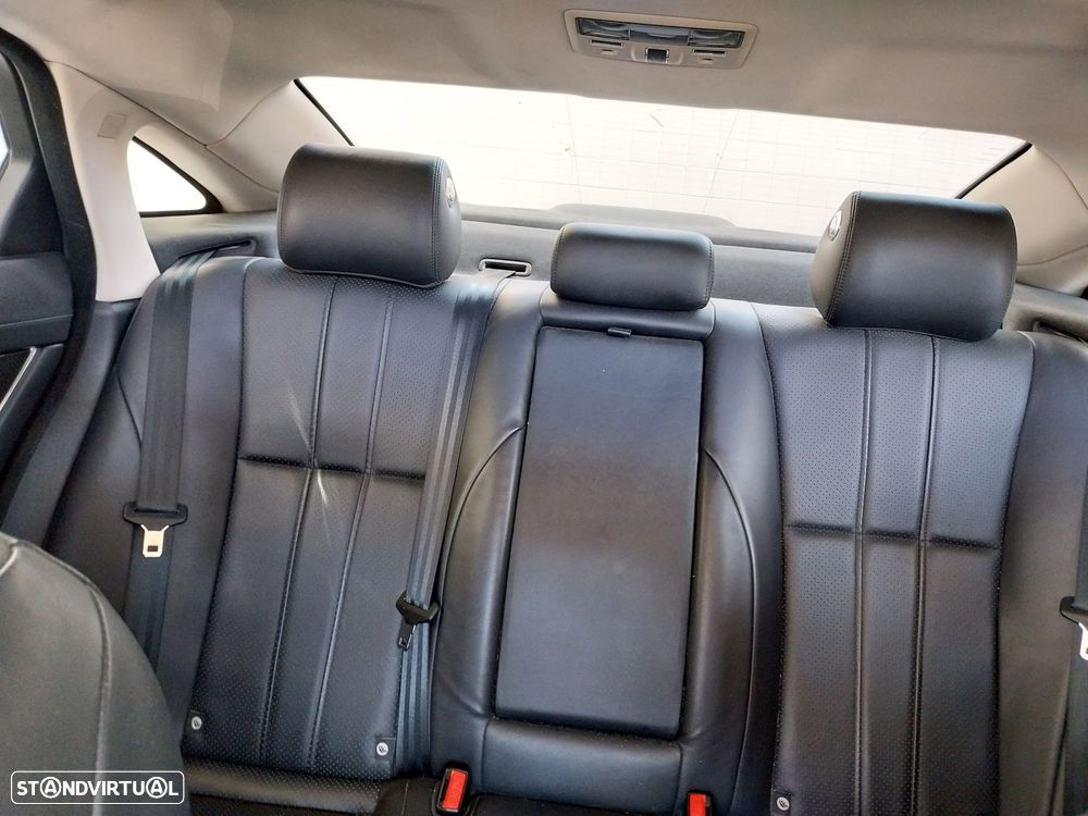 Jaguar XJ 3.0 D V6 LWB Premium Luxury - 5