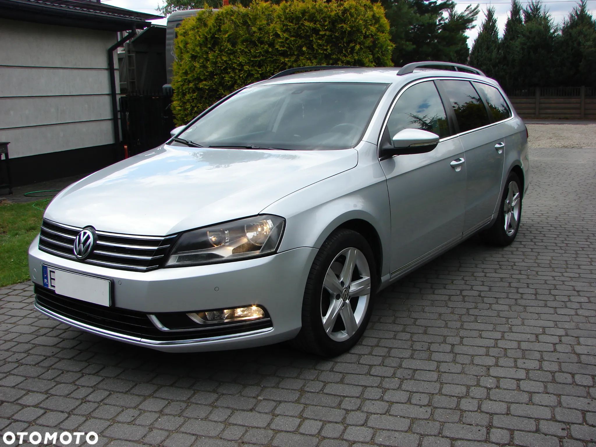 Volkswagen Passat - 1