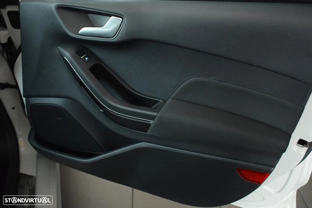 Ford Fiesta 1.0 EcoBoost ST-Line - 32