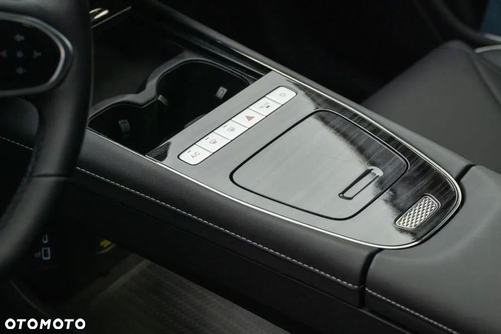 Omoda 5 1.5 T-GDI Hybrid Premium DHT - 22