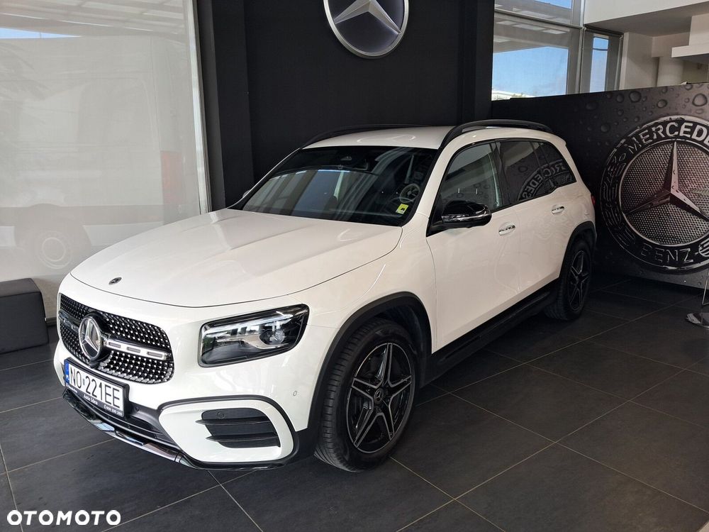 Mercedes-Benz GLB - 9