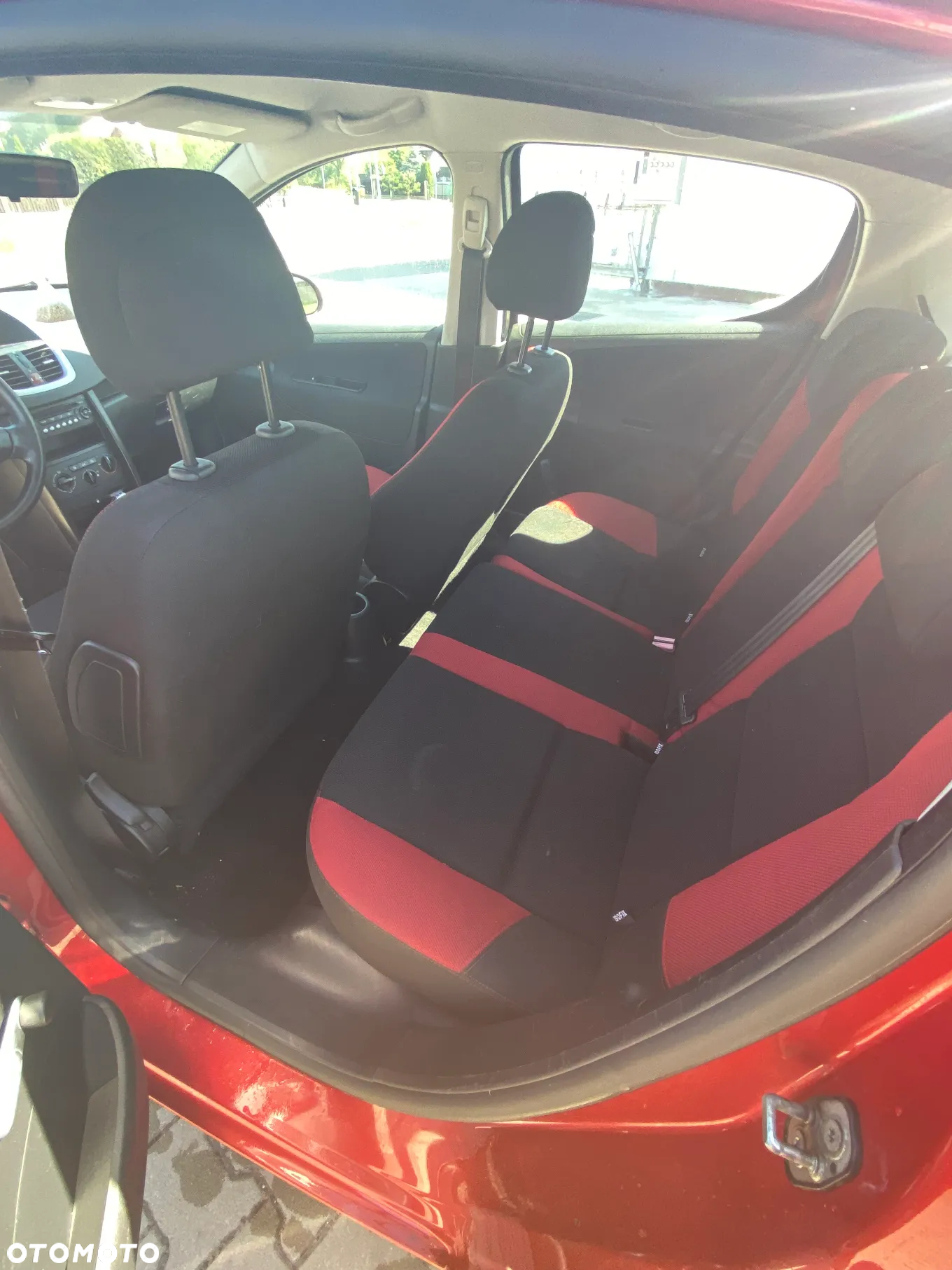 Peugeot 207 - 10