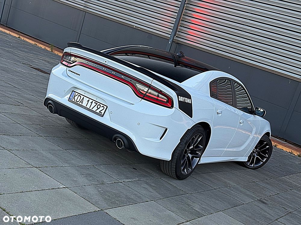 Dodge Charger - 4