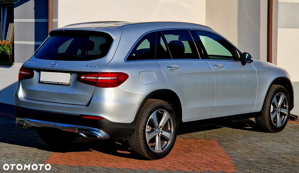 Mercedes-Benz GLC 300 4Matic 9G-TRONIC Exclusive - 7
