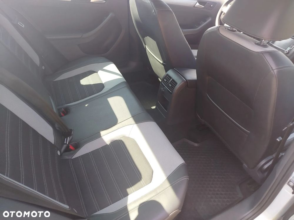 Volkswagen Jetta 1.4 TSI Highline - 7