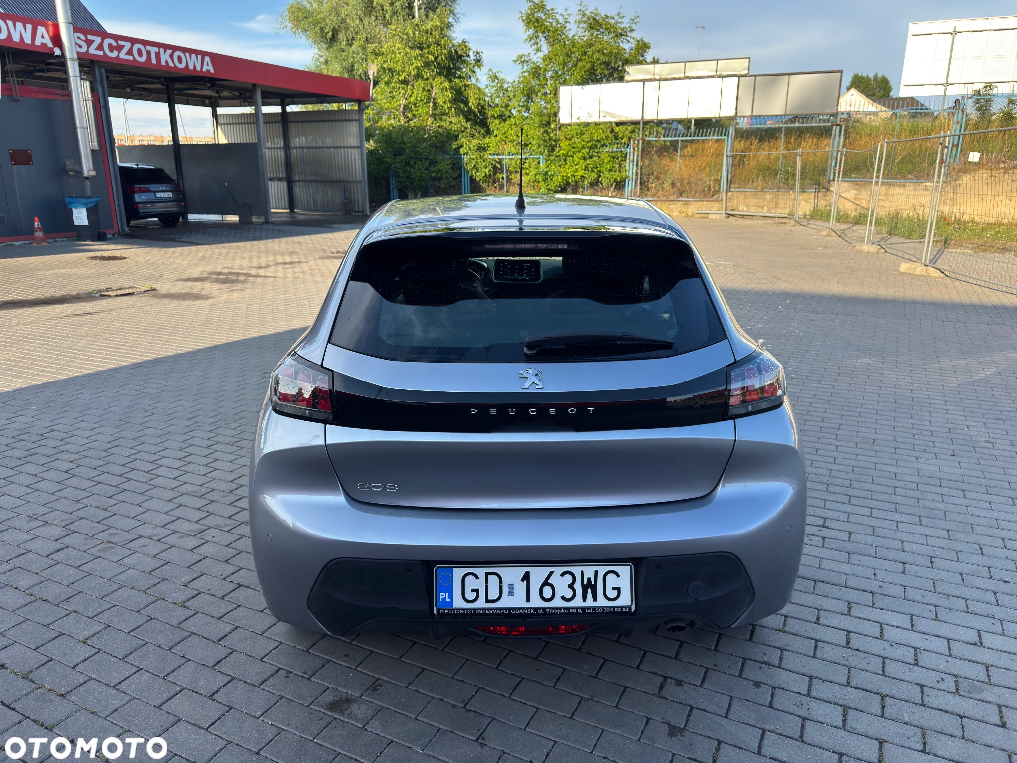 Peugeot 208 1.2 PureTech Active S&S EAT8 - 6