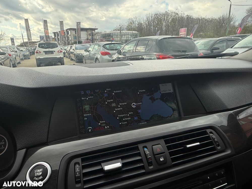 BMW Seria 5 520d Aut. - 11