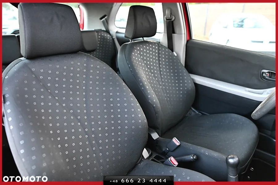 Toyota Yaris 1.3 VVT-i Luna - 22