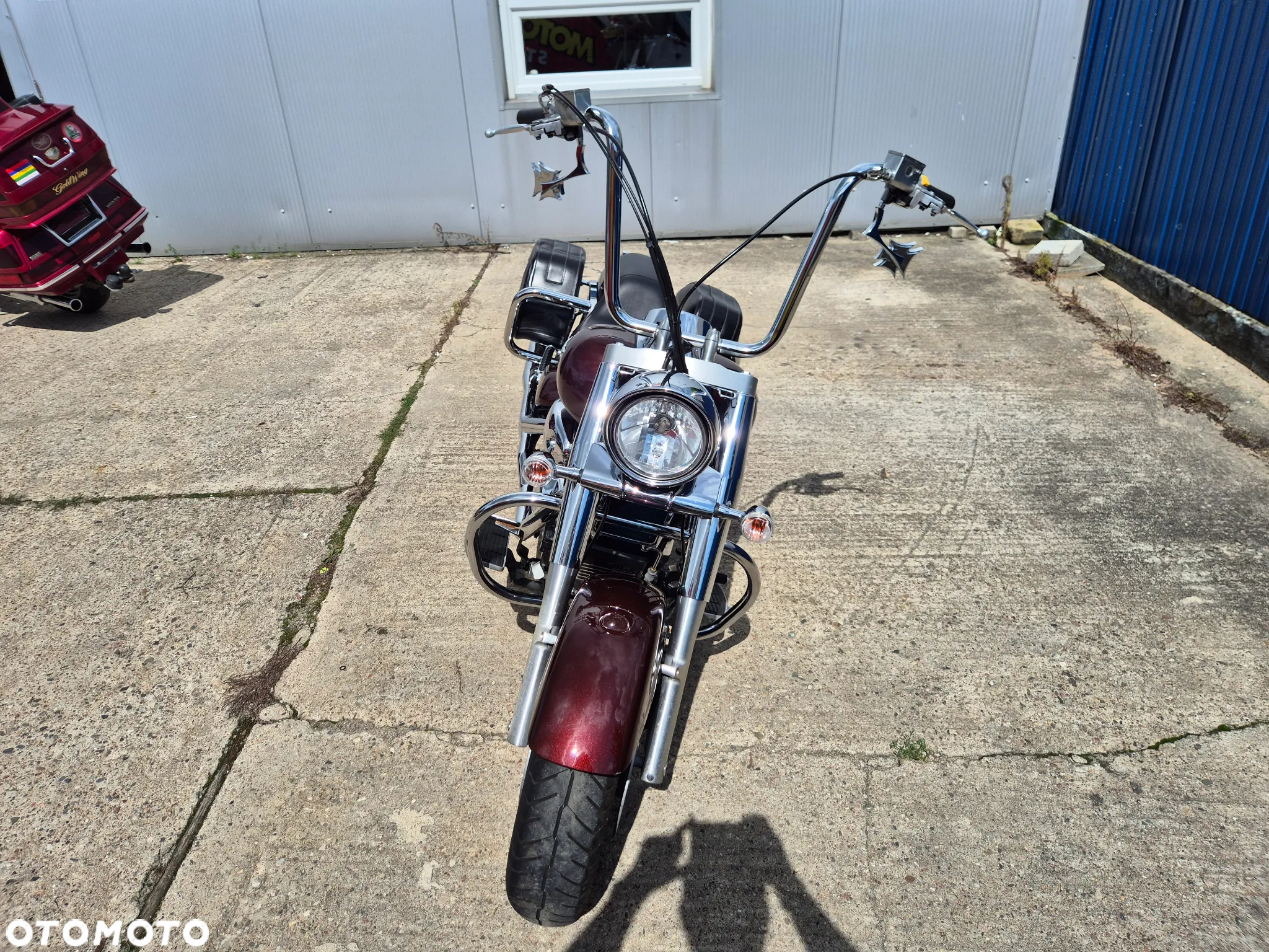 Suzuki Intruder - 14