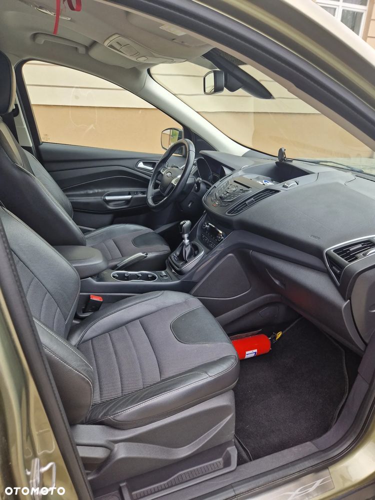 Ford Kuga 2.0 TDCi Titanium - 15
