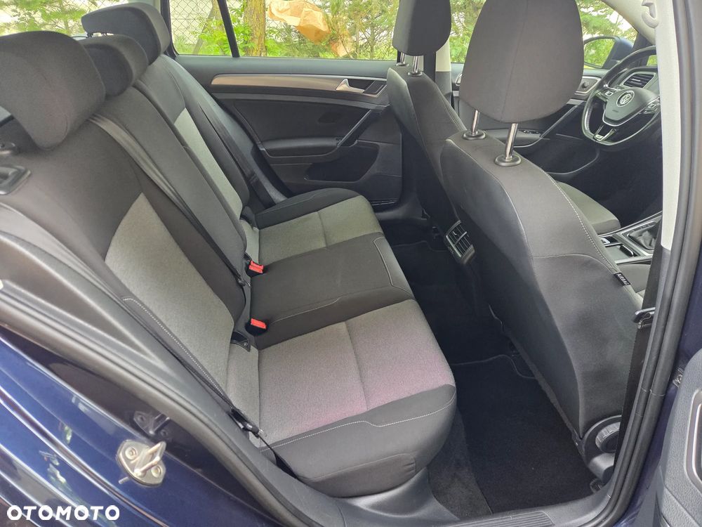 Volkswagen Golf 1.6 TDI BlueMotion Technology Comfortline - 13