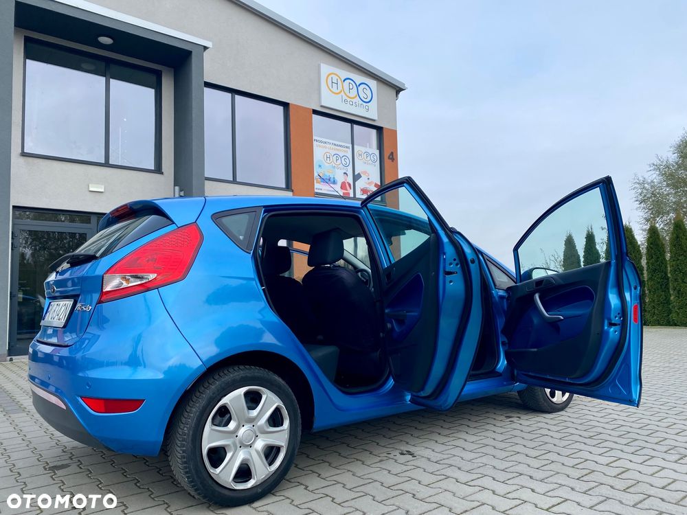 Ford Fiesta - 23