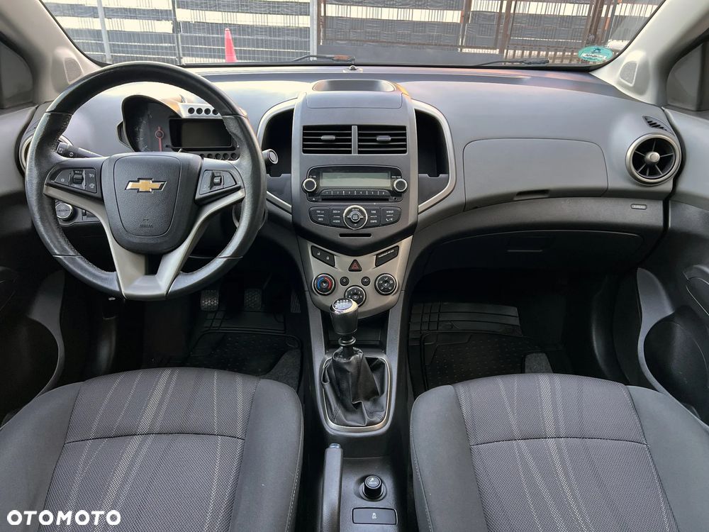 Chevrolet Aveo 1.4 LTZ S/S - 6