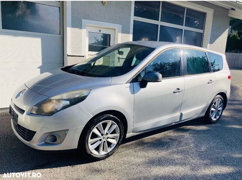 Renault Grand Scenic - 1