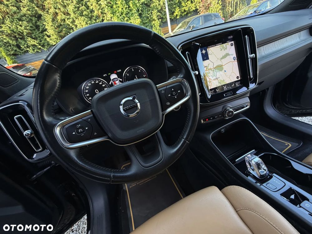 Volvo XC 40 D4 AWD Inscription - 29