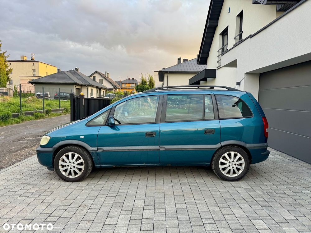 Opel Zafira 1.8 16V Elegance - 3