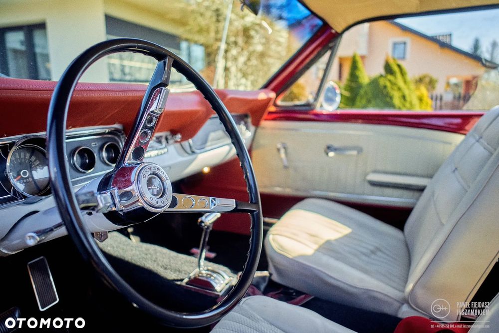 Ford Mustang - 16
