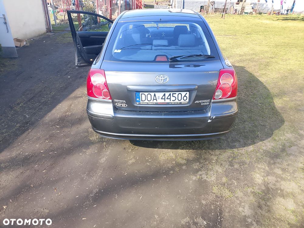 Toyota Avensis 2.0 D-4D Sol - 6