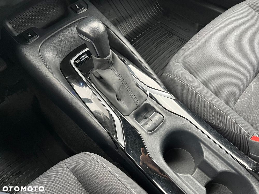 Toyota Corolla 1.8 Hybrid Comfort - 17