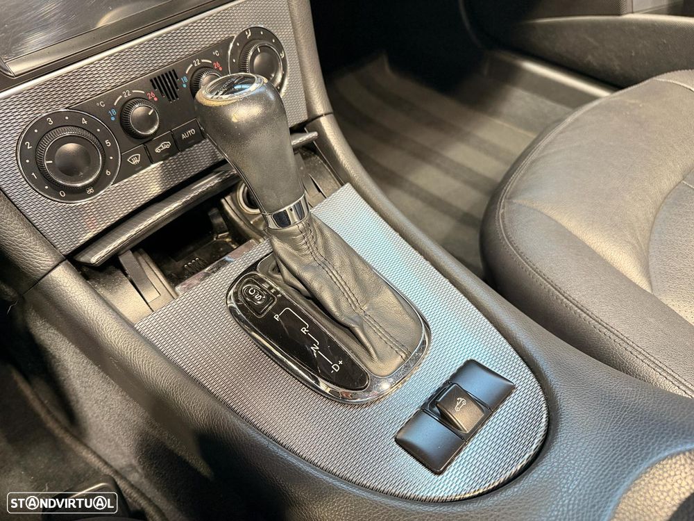 Mercedes-Benz CLK 200 K Avantgarde Aut. - 22
