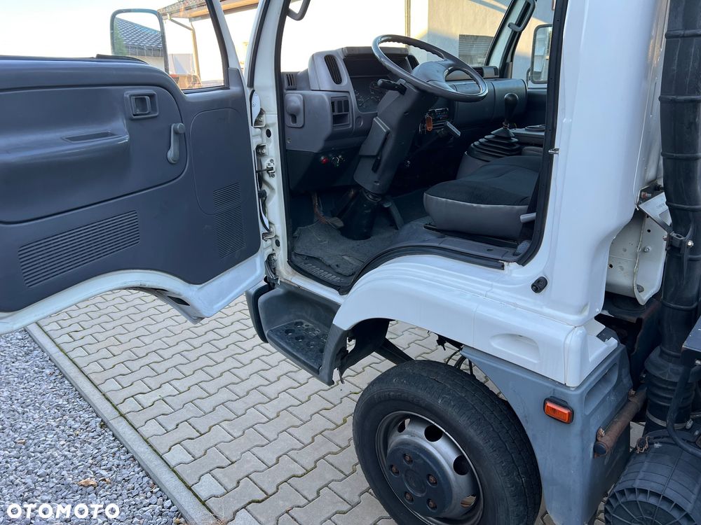 Nissan CABSTAR - 26