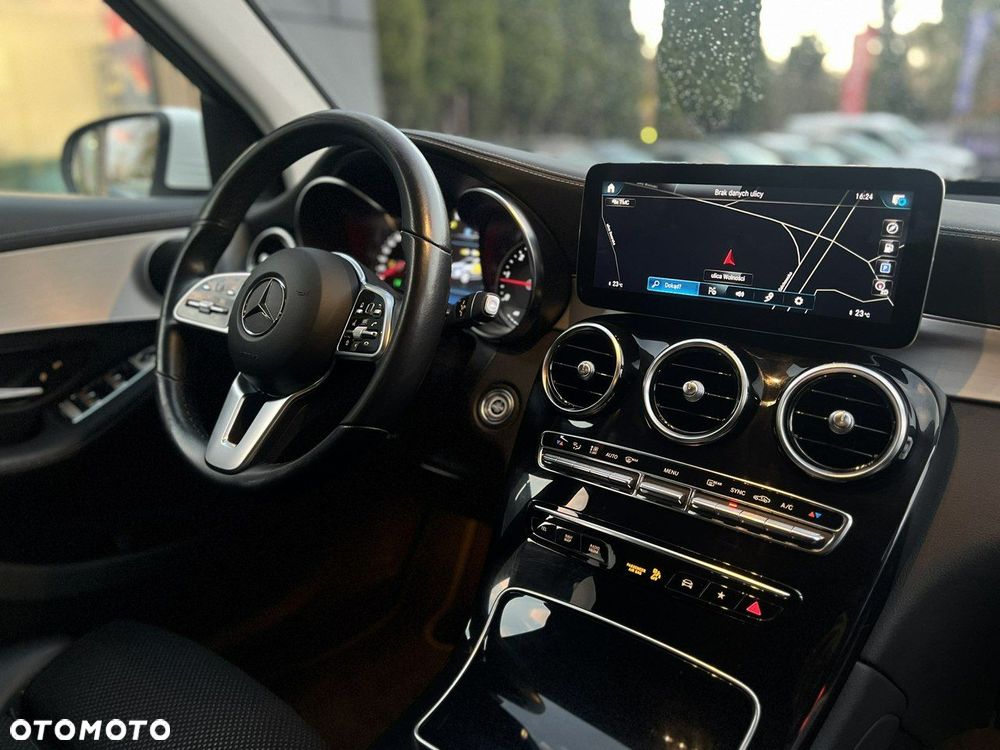 Mercedes-Benz GLC 200 d 4-Matic Business Edition - 26