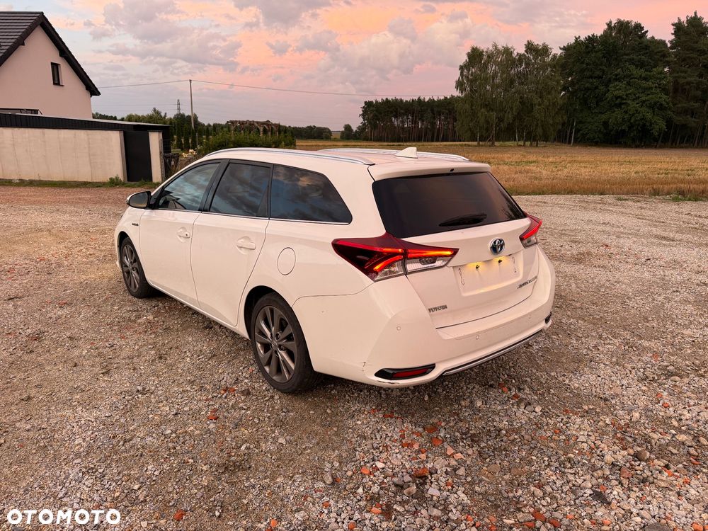 Toyota Auris - 9