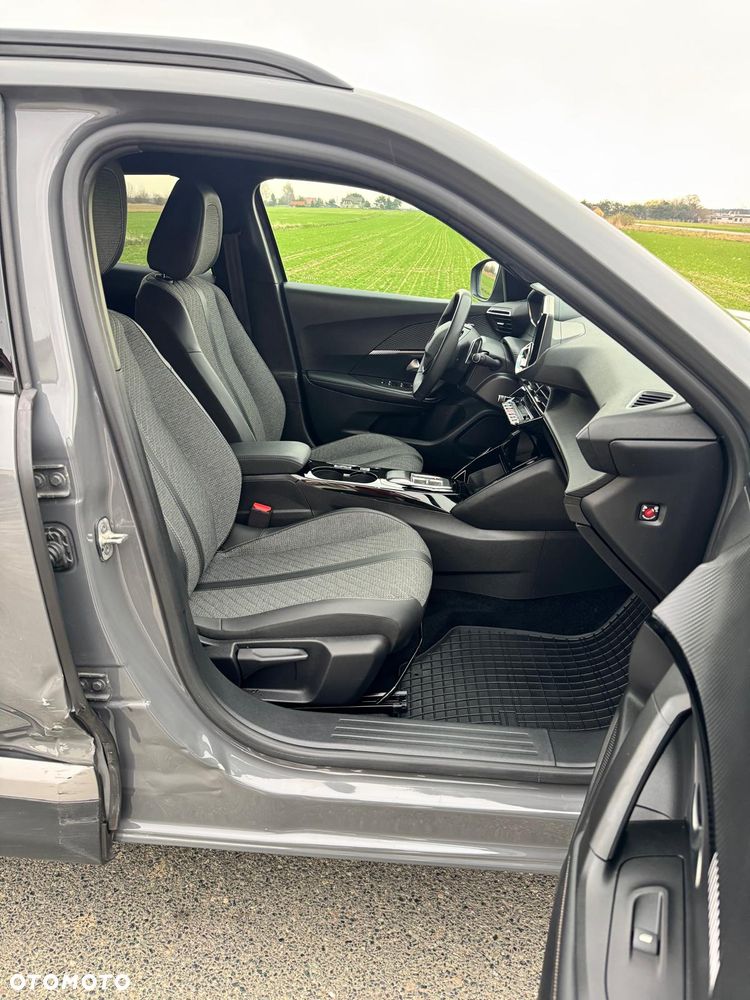 Peugeot 2008 BlueHDi 130 EAT8 Allure - 19