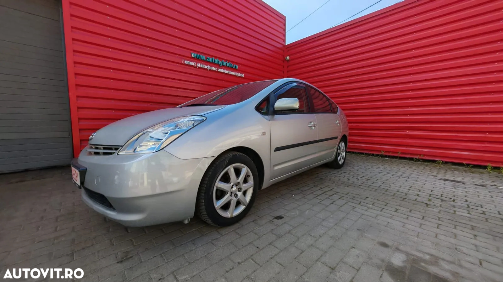 Toyota Prius (Hybrid) Executive - 4