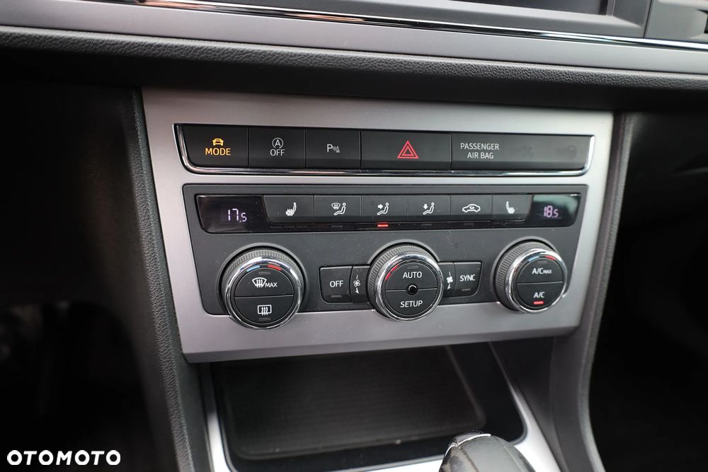 Seat Leon 1.4 EcoTSI Xcellence S&S DSG - 11