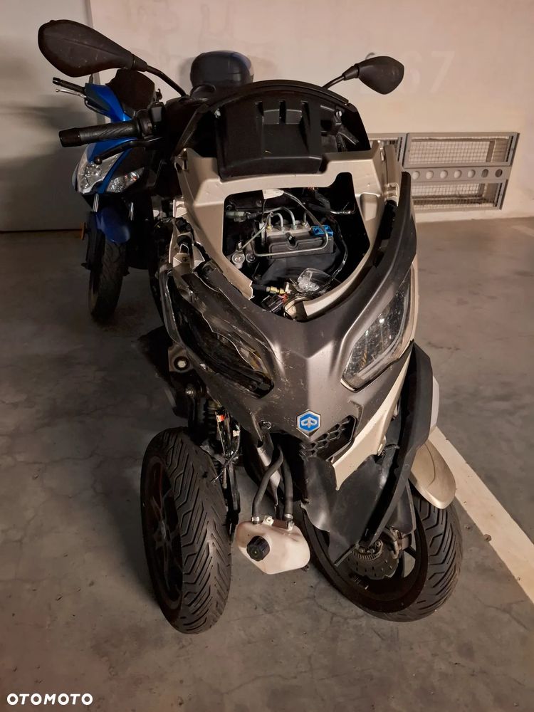Piaggio MP-3 - 7