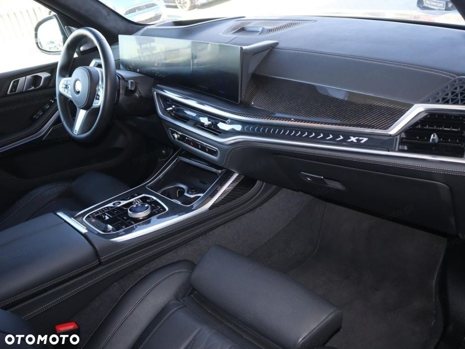 BMW X7 - 10
