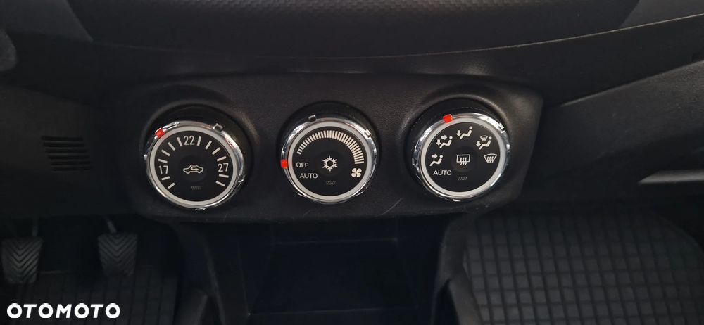 Mitsubishi Outlander 2.0 Intense + 2WD EU5 - 24