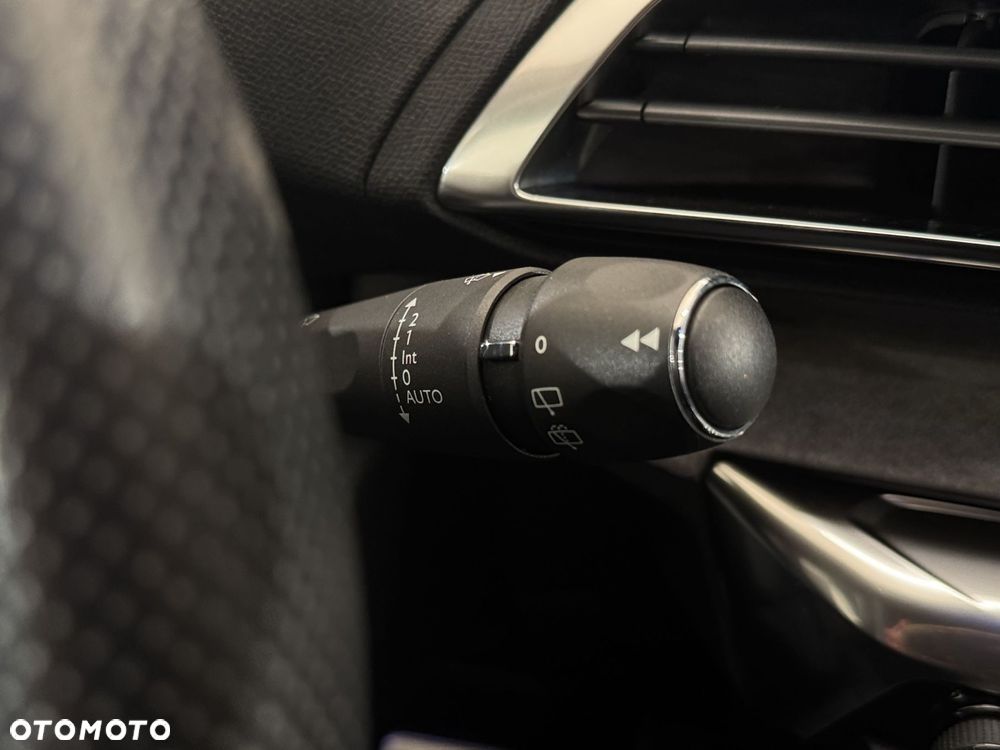 Peugeot 3008 1.2 PureTech GT S&S EAT8 - 21