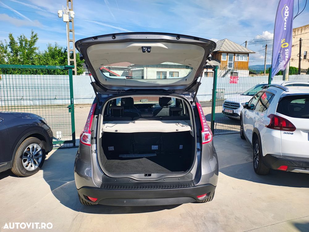 Renault Scenic - 11