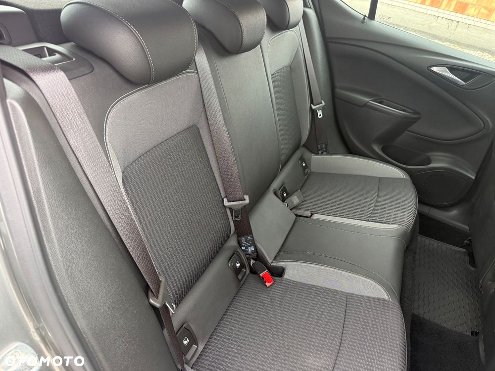 Opel Astra 1.2 T Business Elegance S&S - 26