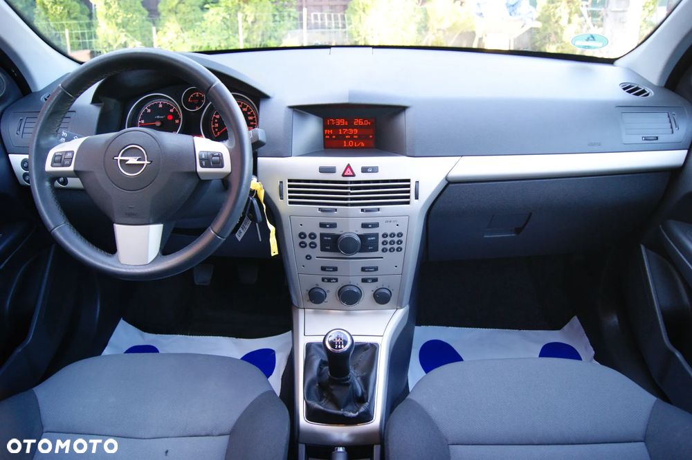 Opel Astra 1.9 CDTI Elegance - 28