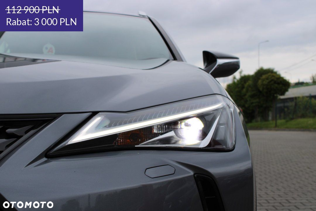 Lexus UX - 12