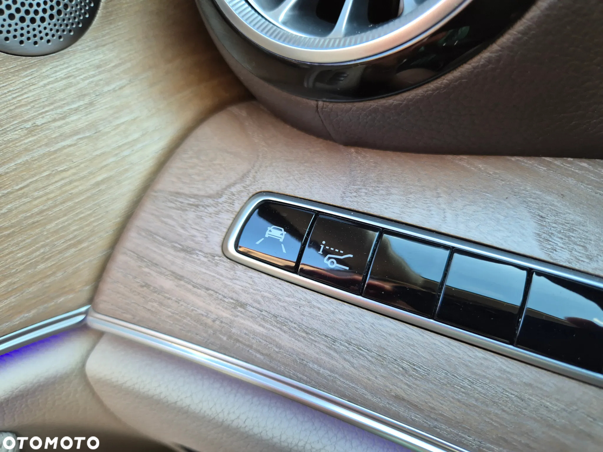 Mercedes-Benz Klasa E 220 d Coupe 9G-TRONIC AMG Line - 26