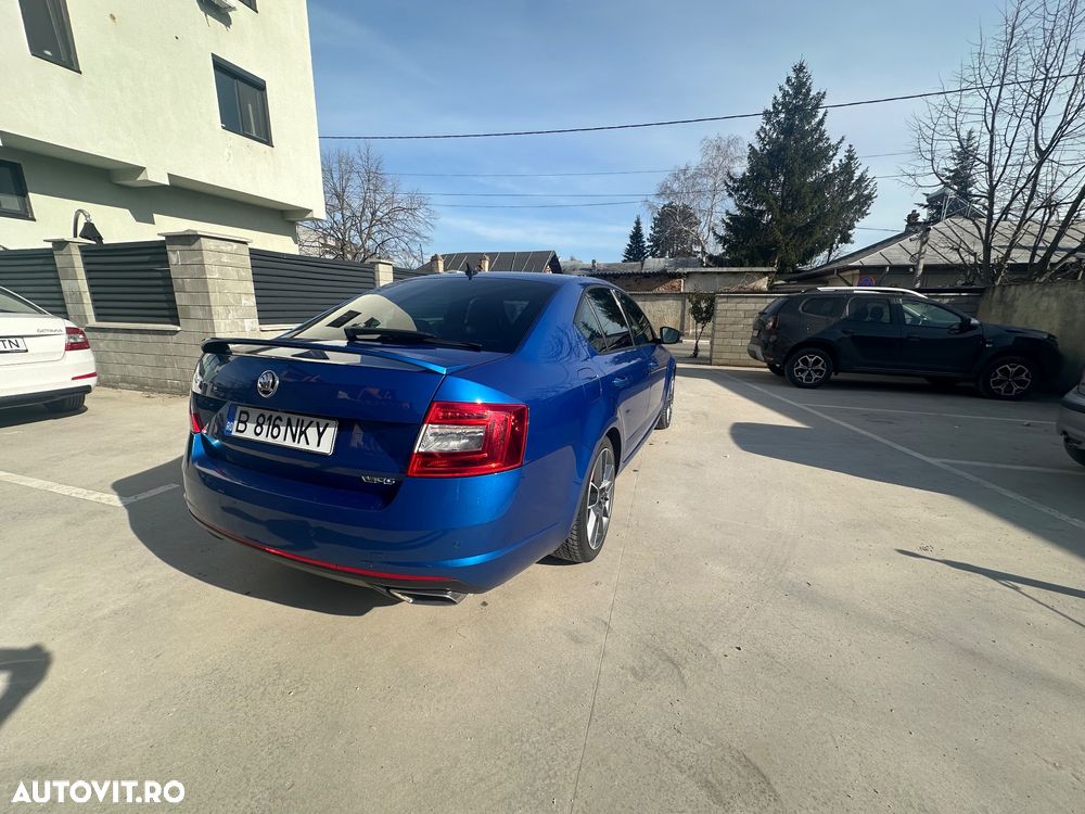 Skoda Octavia 2.0 TSI DSG RS - 10