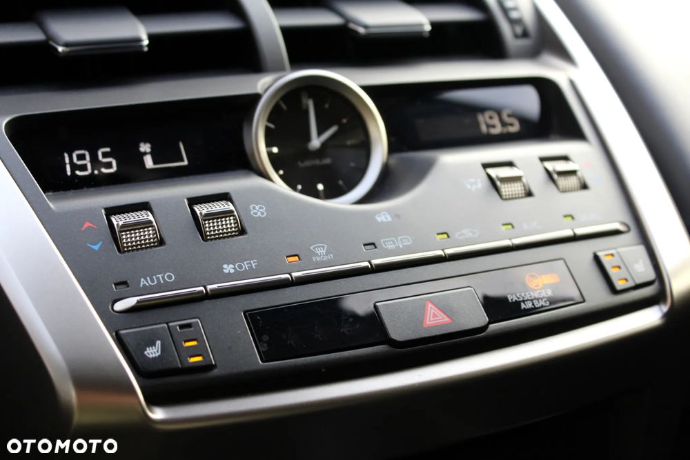 Lexus NX 300 Comfort AWD - 14