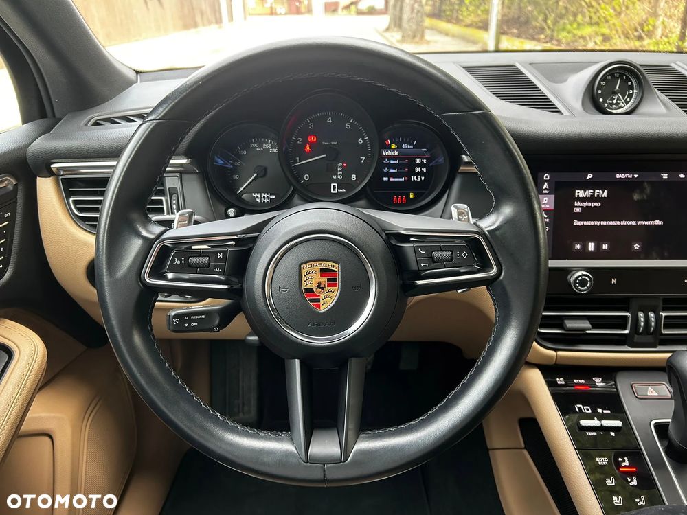 Porsche Macan Standard - 25