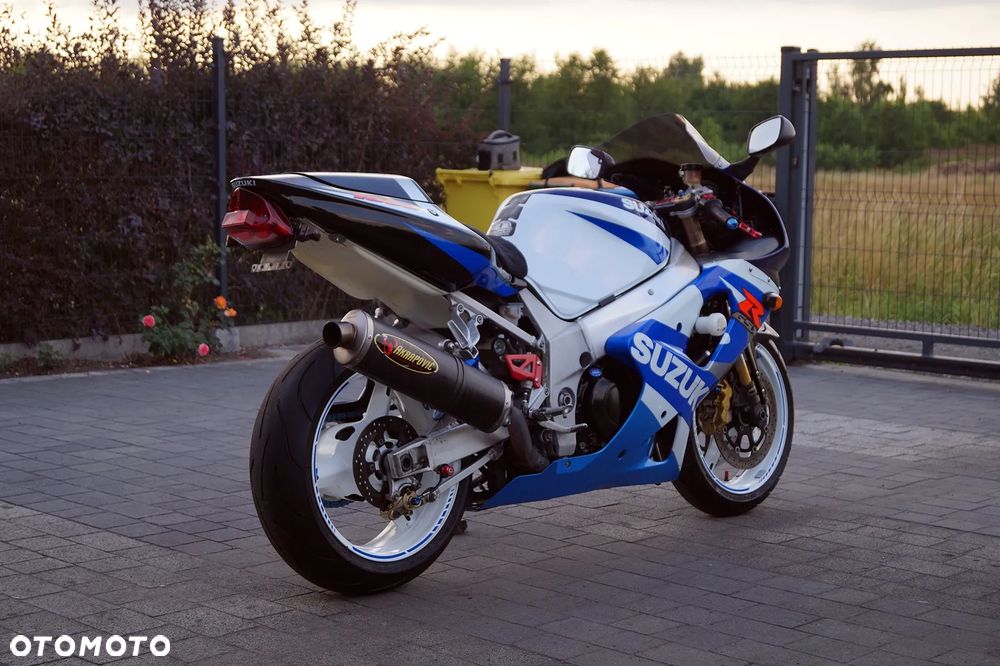 Suzuki GSX-R - 10