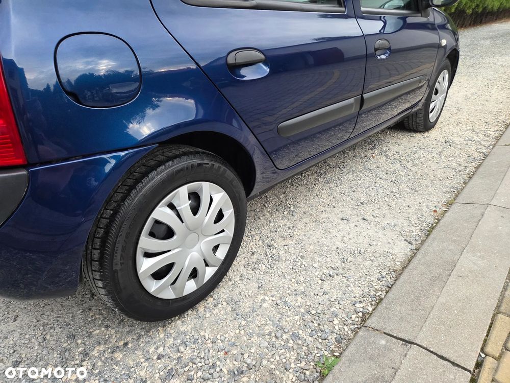 Renault Clio 1.4 16V Privilege - 21