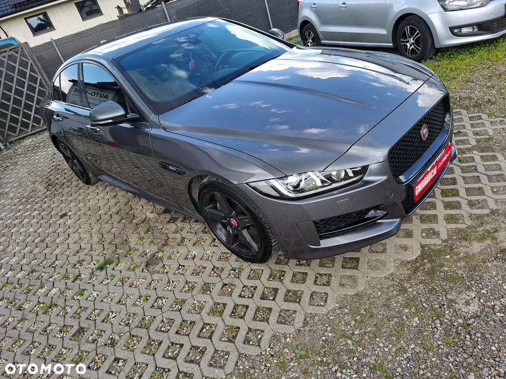Jaguar XF 2.0 i4D AWD R-Sport - 13