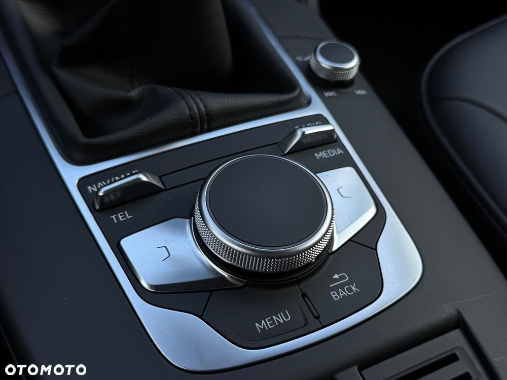 Audi A3 Sportback 1.4 TFSI cylinder on demand ultra Ambiente - 31