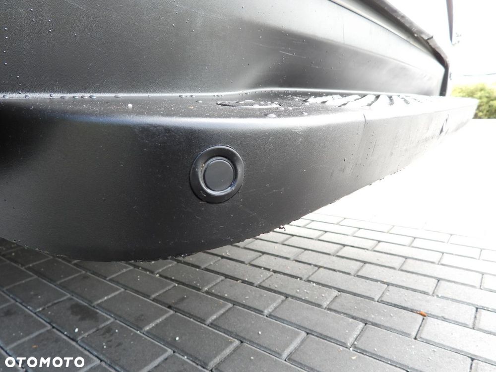 Iveco DAILY 35S14 FURGON CHŁODNIA -10*C ZASILANIE 230V TEMPOMAT AUTOMAT HI-MATIC KLIMATYZACJA  140KM - 28