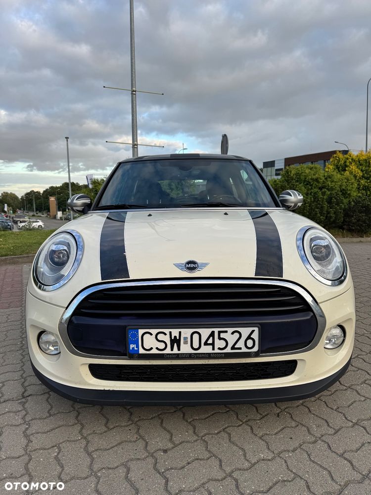 MINI Cooper Standard - 2